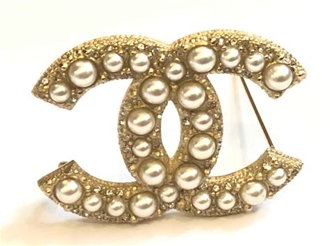 chanel pearl brooch 2017|chanel brooch vintage.